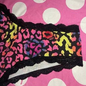 2011 VS PINK • Sunset / Cheetah Print Cheeky Hipster Panties • SIZE - L • NWOT